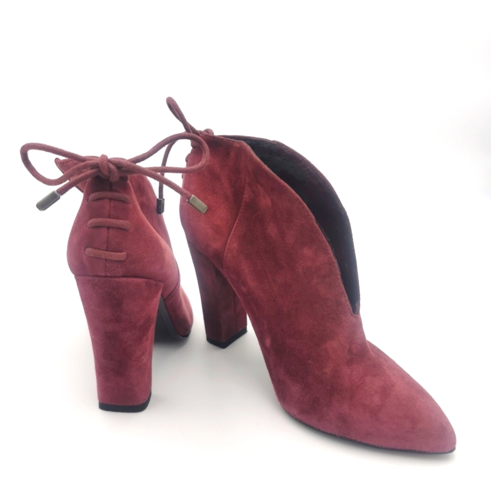 Vince Camuto Andorra Burgundy Suede Ankle Booties with Back Lace Detail size 7M